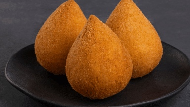 BRAZILIAN COXINHA: DISCOVER THE SECRET BEHIND THIS IRRESISTIBLE RECIPE